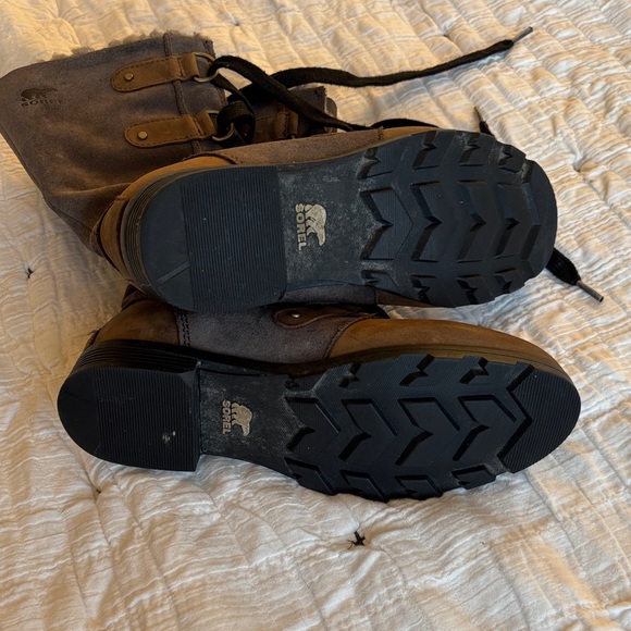 Sorel Two-Tone Lace-Up Women's Boots - Picture 6 of 6